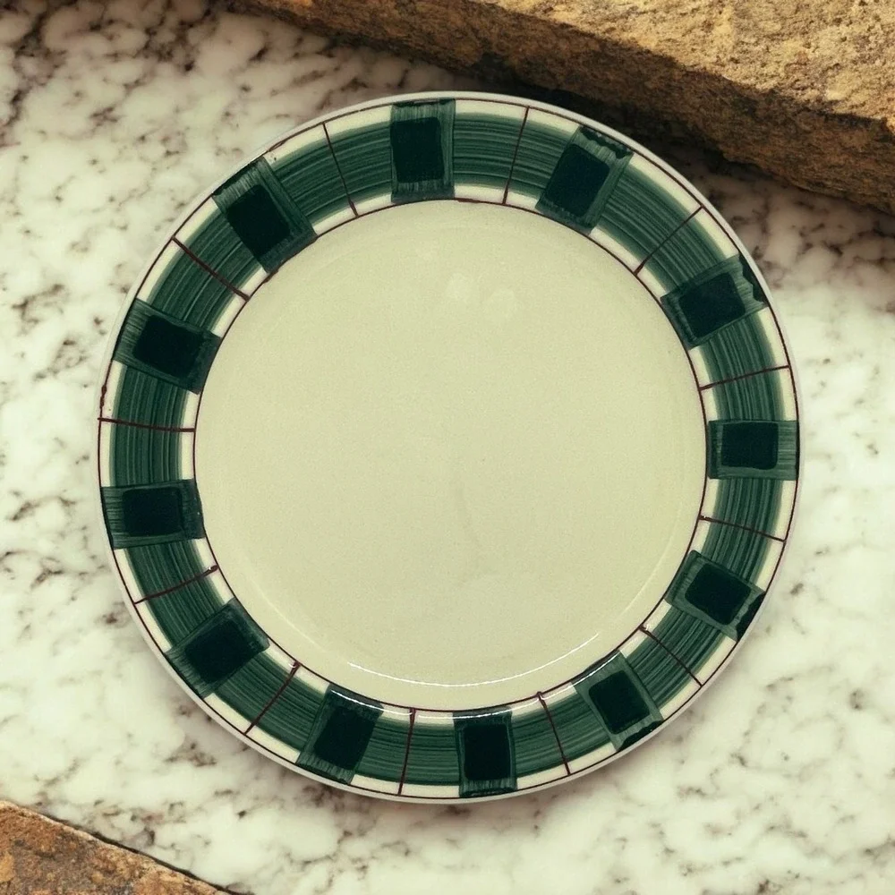 Hartstone USA Buffalo Check Dinner Plate Green Cream Plaid Stoneware 10.25in